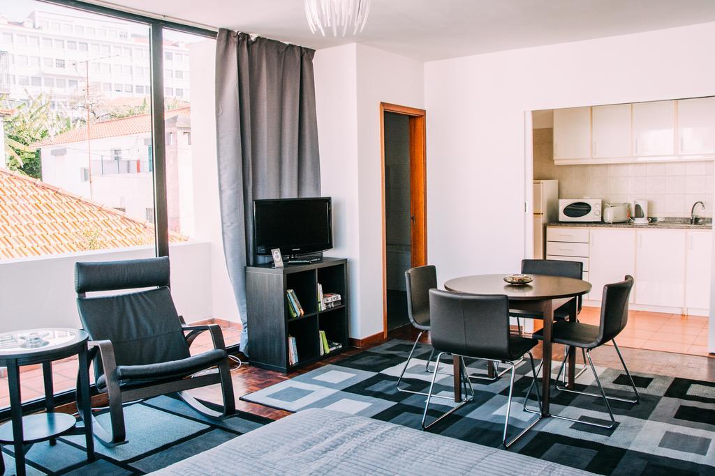 Arts In Apartments Pina Funchal  Esterno foto